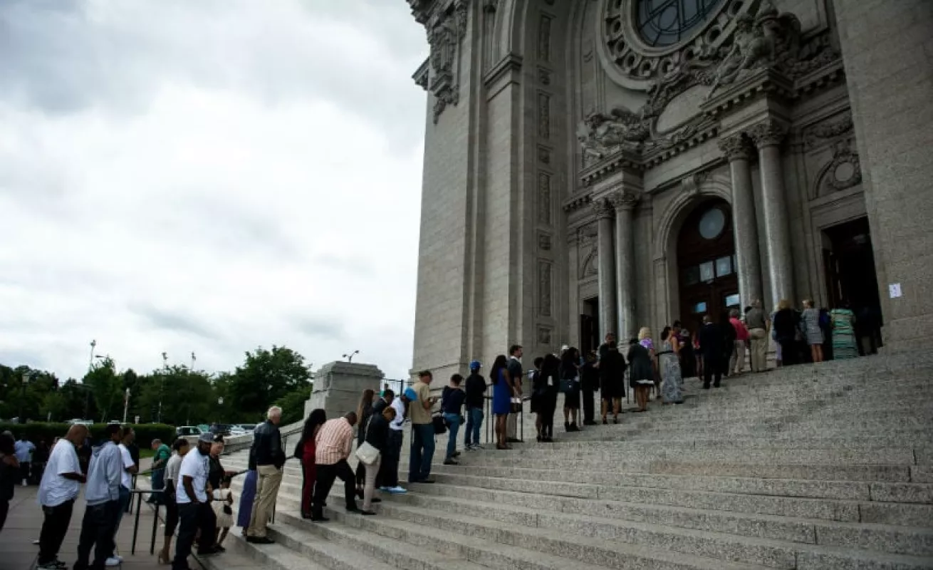 Sepelio al estilo provinciano