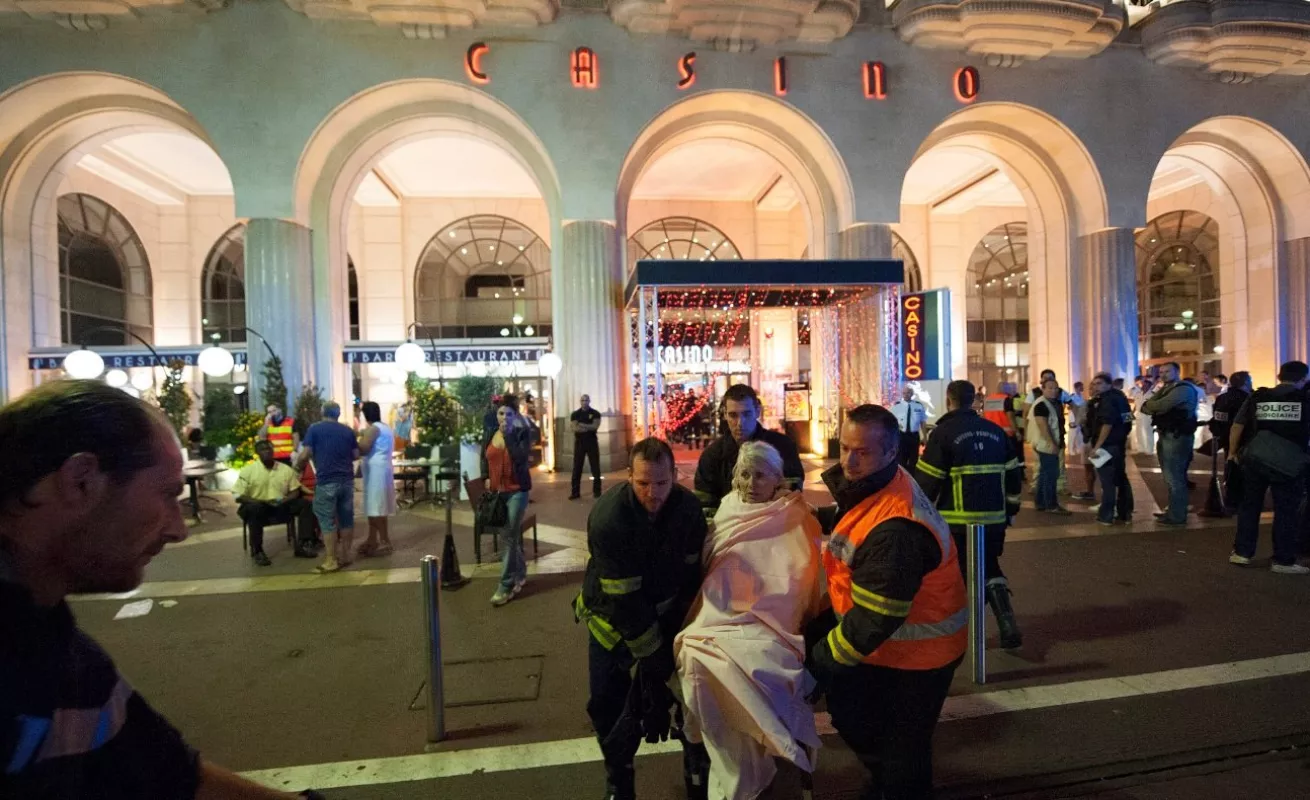 Ataque en Niza: Decenas de muertos