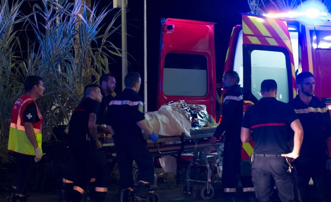 Ataque en Niza: Decenas de muertos