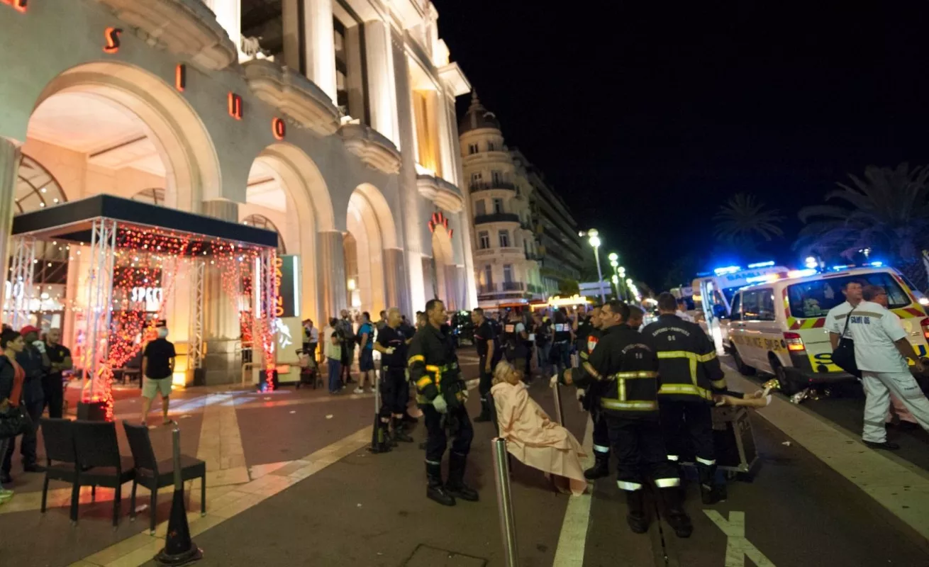 Ataque en Niza: Decenas de muertos
