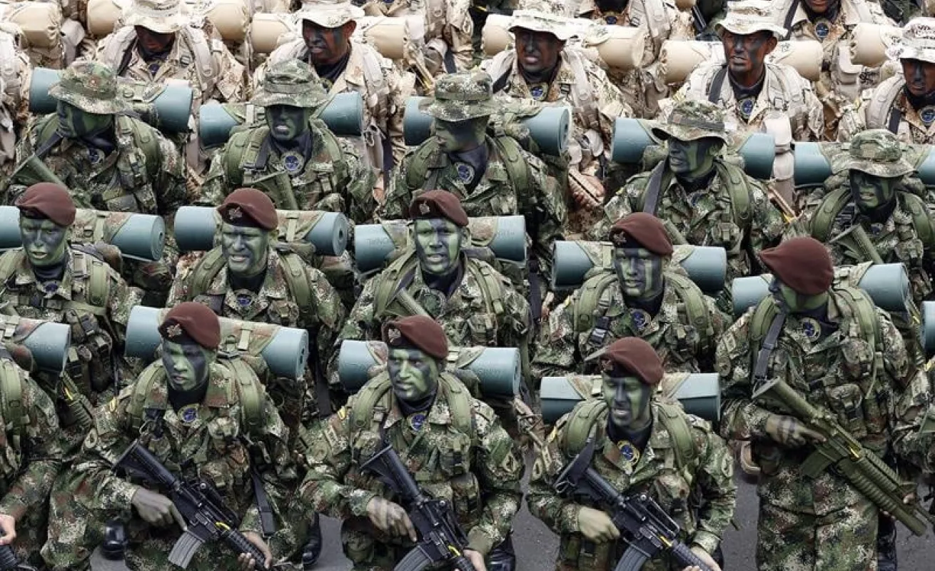 Colombia festeja aniversario 