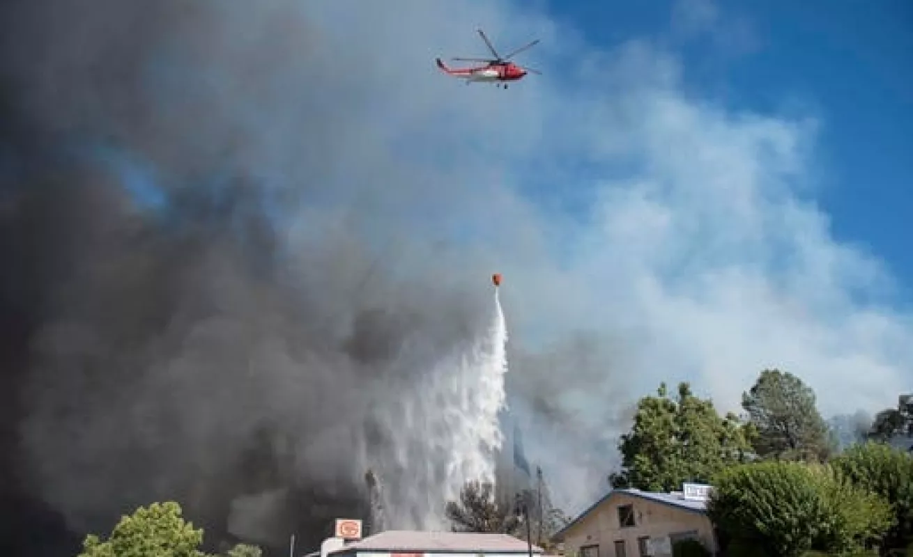 Centenar de viviendas consumidas por las llamas