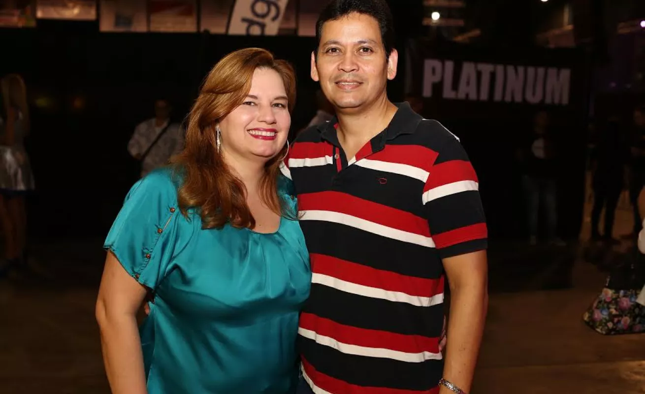 Complacidos con Laura Pausini