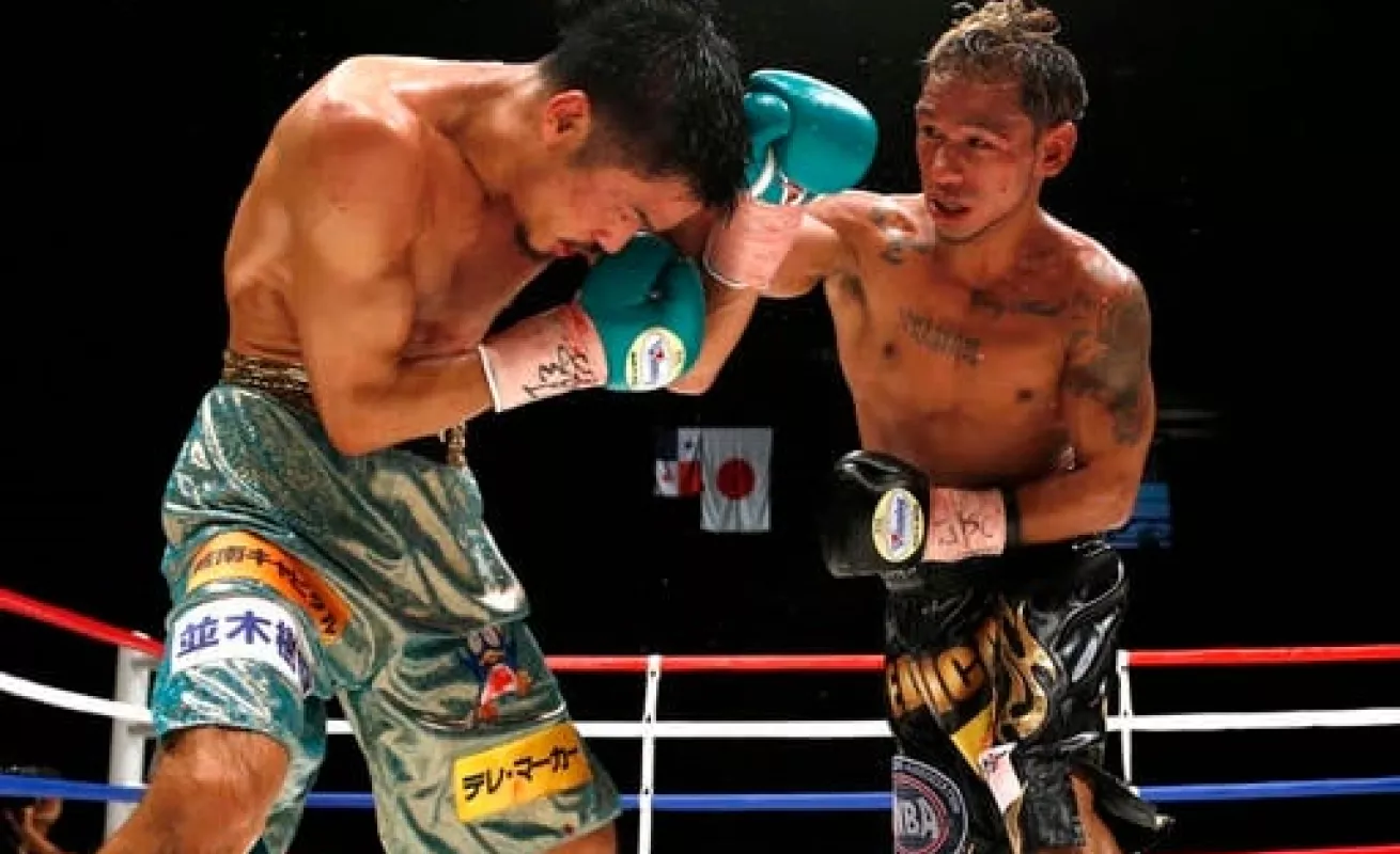 Nuevo campeón súpermosca de la AMB