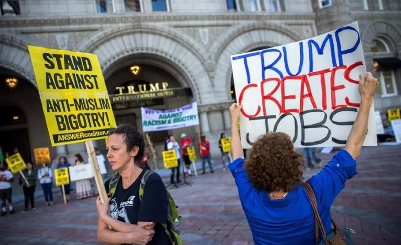 Protestan contra hotel de Trump