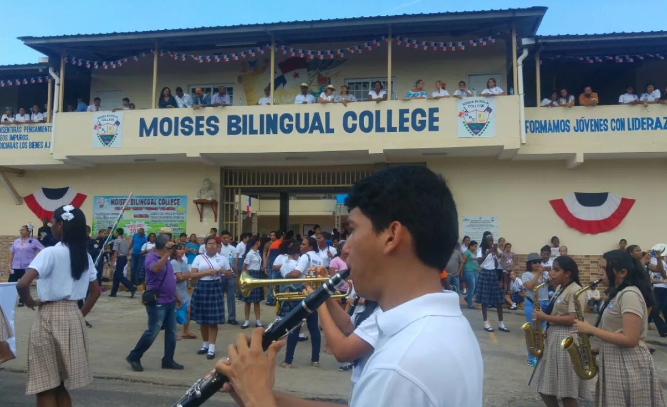 Gran desfile amistad