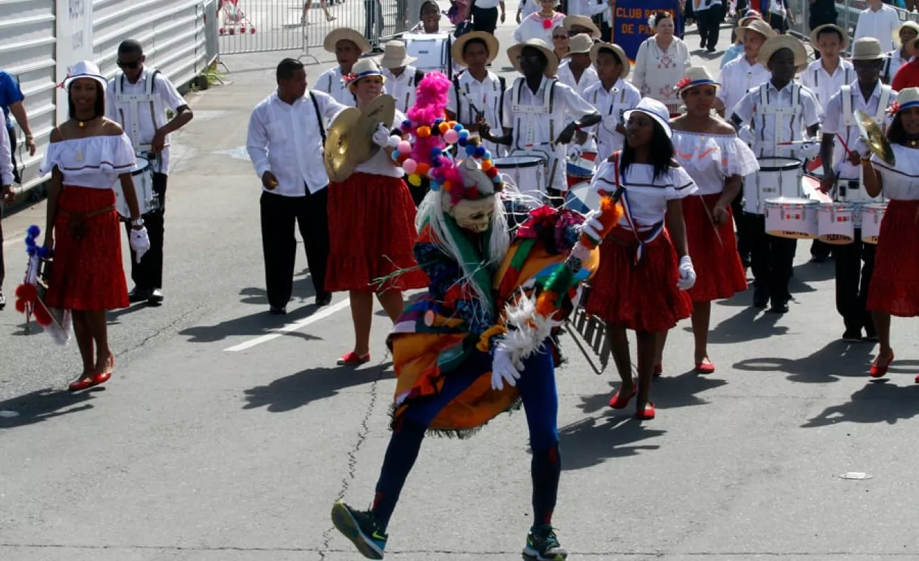 4 de Noviembre, fecha dedicada a los Símbolos Patrios