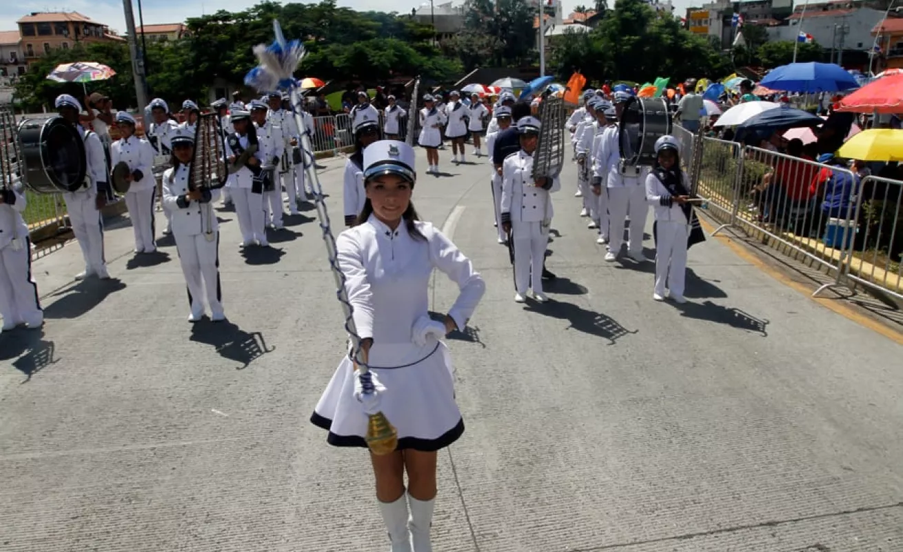 4 de Noviembre, fecha dedicada a los Símbolos Patrios