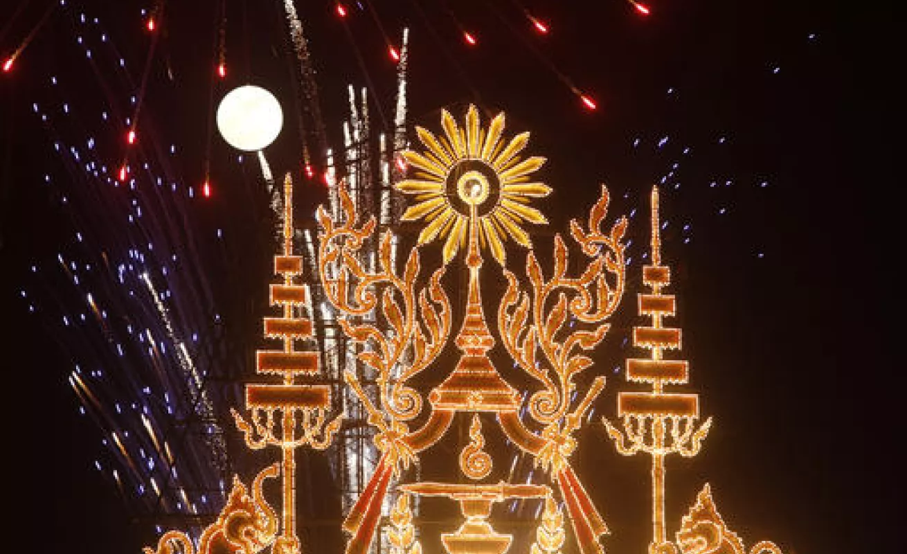 Así se ha visto la Súper Luna en distintas partes del mundo 