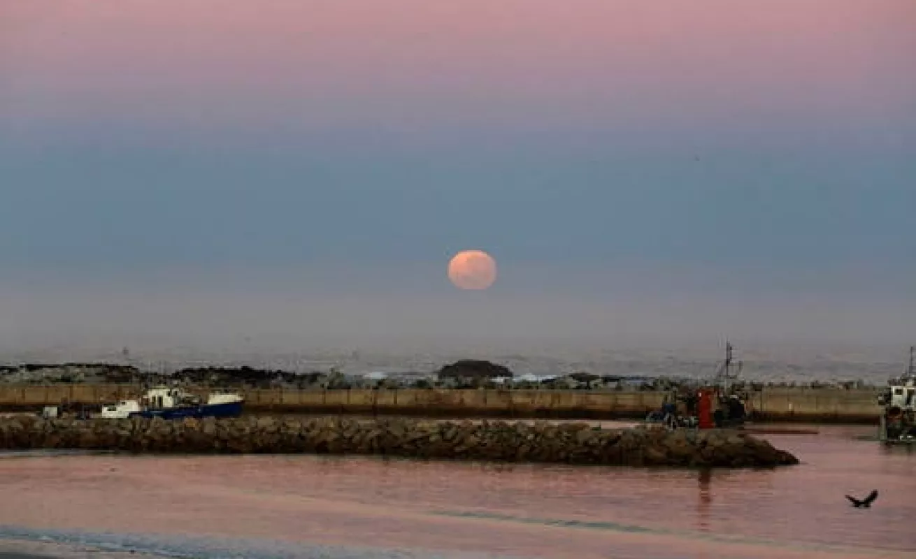 Así se ha visto la Súper Luna en distintas partes del mundo 