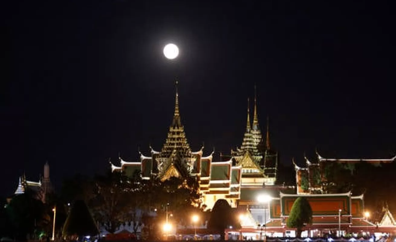 Así se ha visto la Súper Luna en distintas partes del mundo 