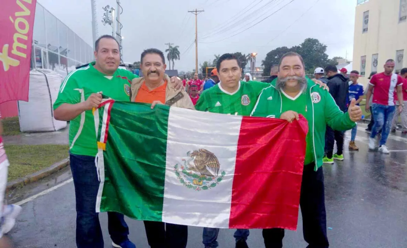 Fieles rumbo al Rommel para el Panamá vs. México