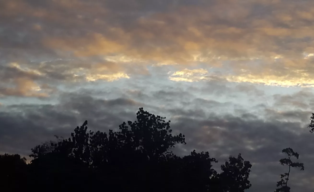 Amanecer desde Panamá Este