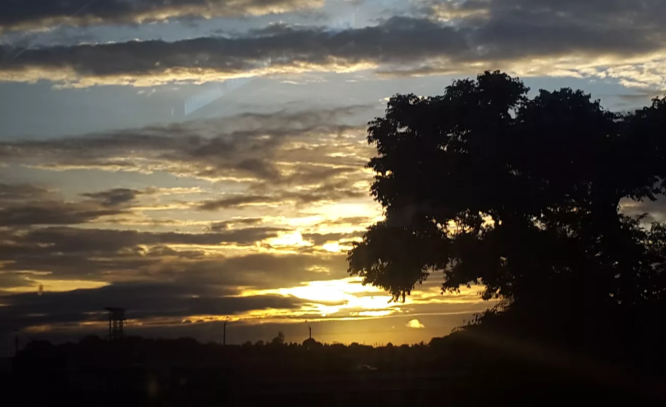 Amanecer desde Panamá Este