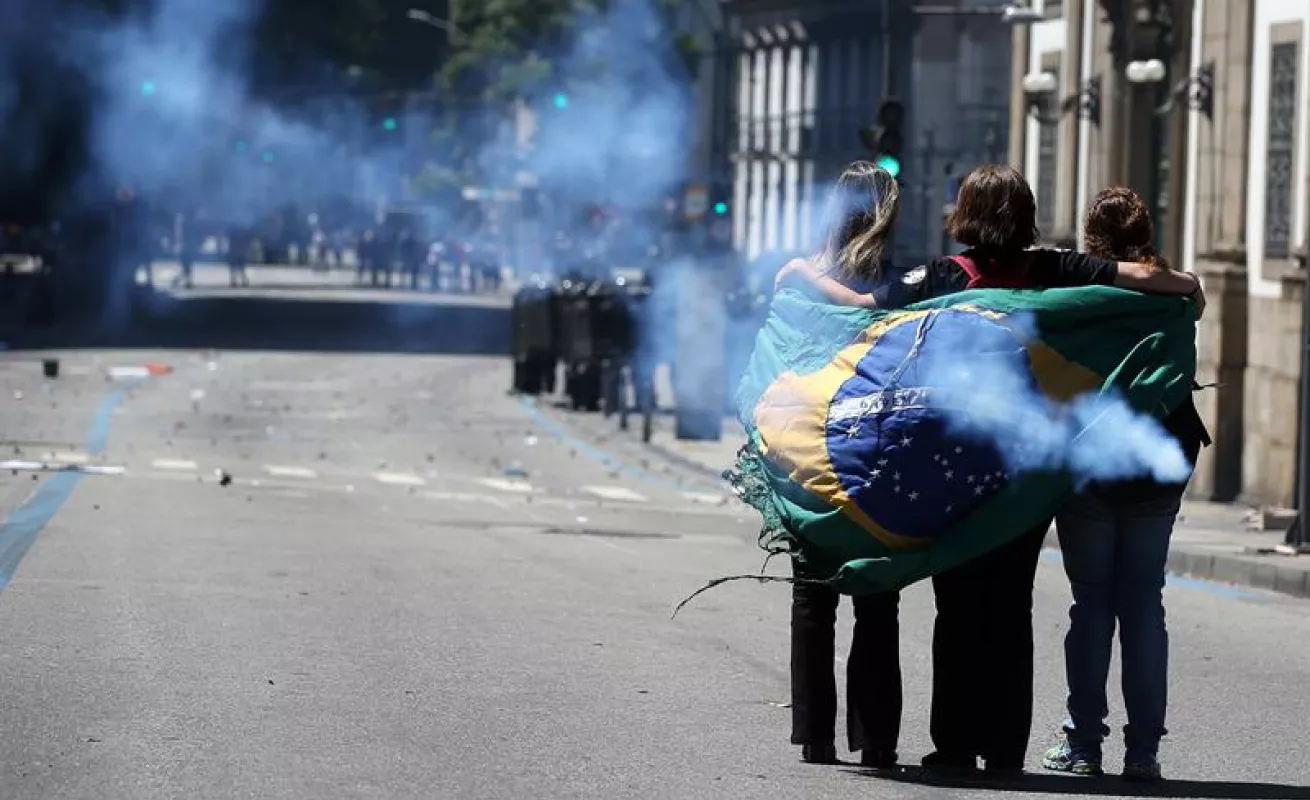 Protestan contra el "paquete de recortes"  del gobierno  Río de Janeiro
