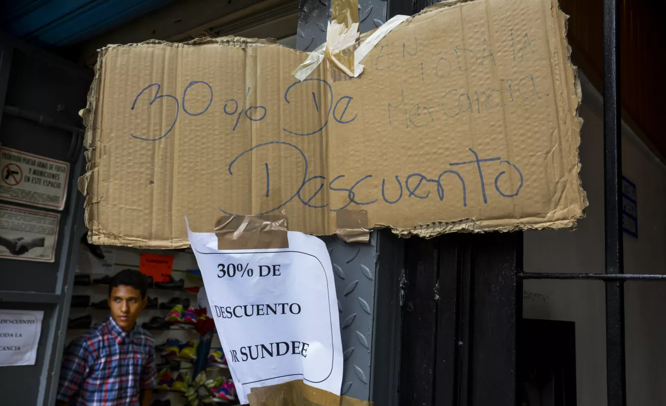 #GaleriaCri Ordena remates de ropa y juguetes en Venezuela