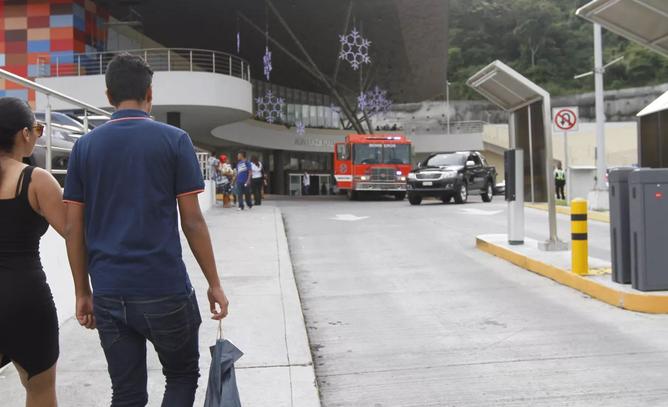 #GaleriaCri Explosión en Altaplaza