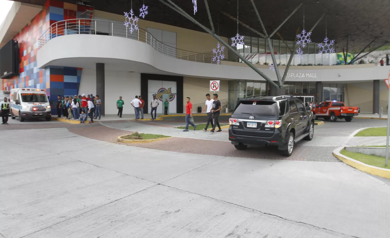 #GaleriaCri Explosión en Altaplaza