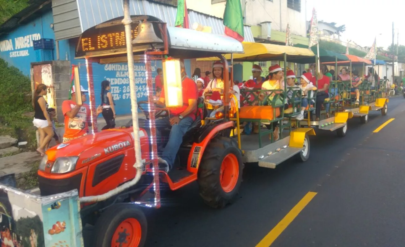 Desfile “Jesús es la Navidad”
