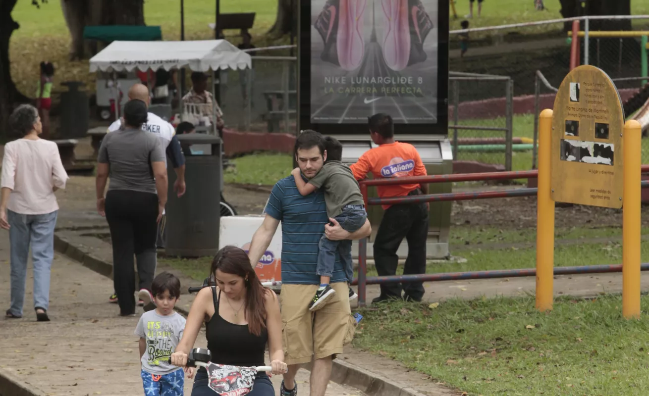 Juego y alegría en Navidad