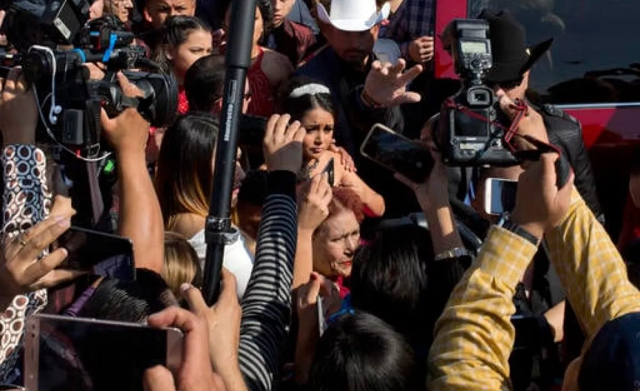 Rubí cumple 15 años y el mundo se entera