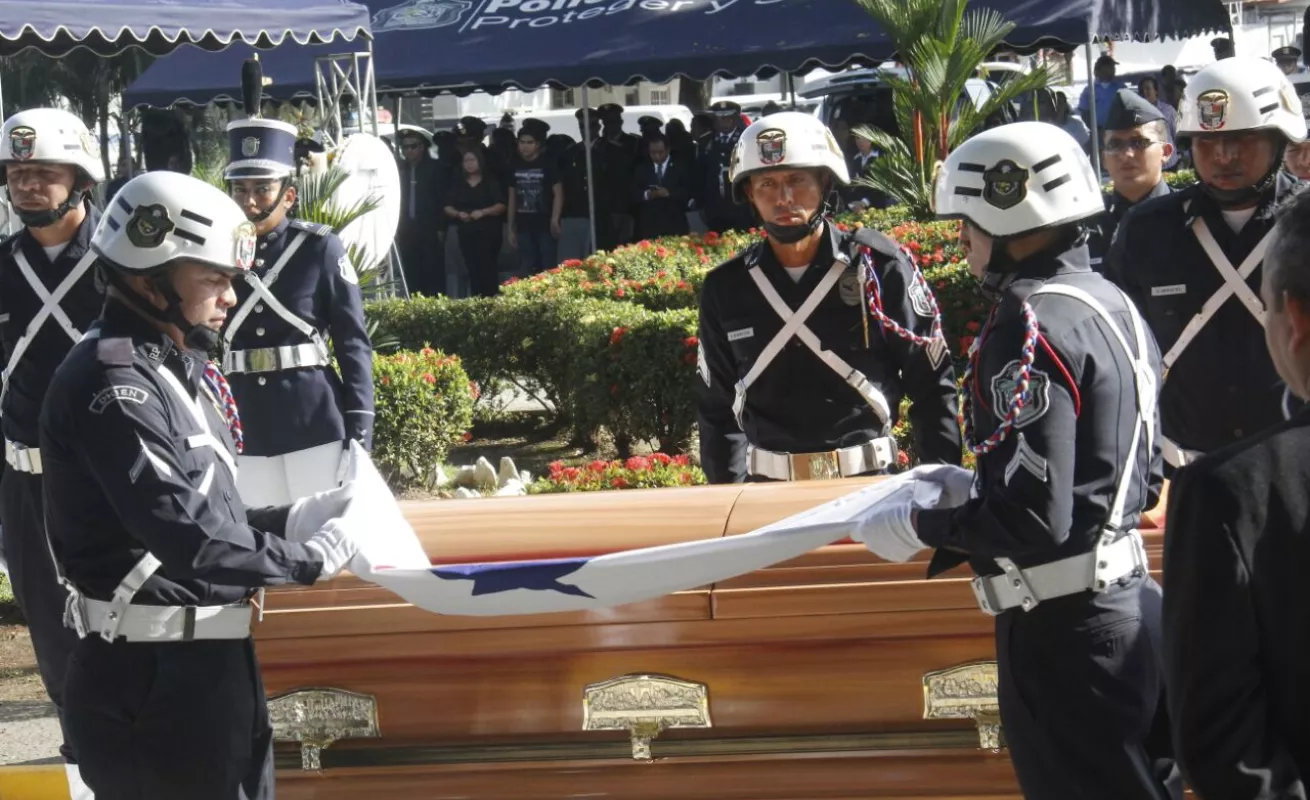 Homenaje póstumo al subteniente, post mortem, Nelson Guerra