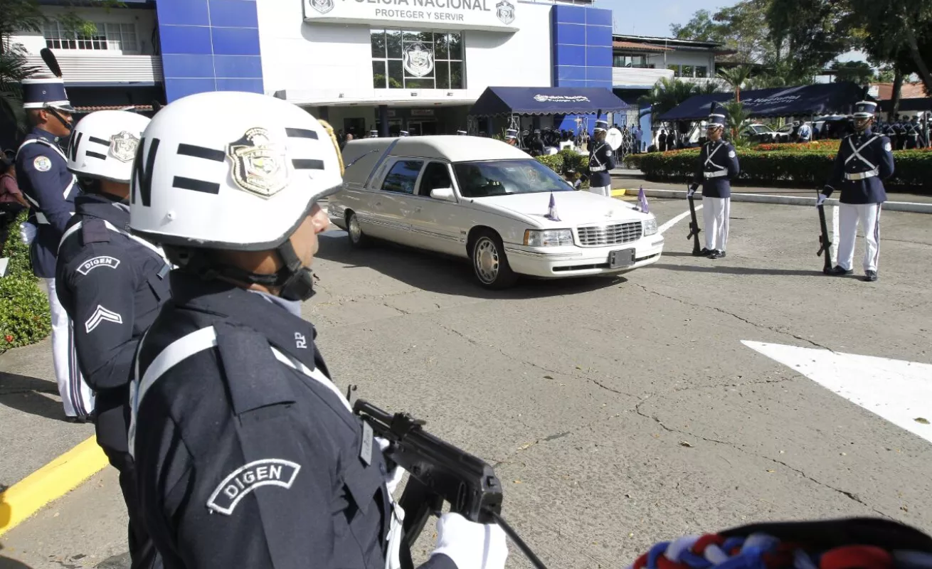 Homenaje póstumo al subteniente, post mortem, Nelson Guerra