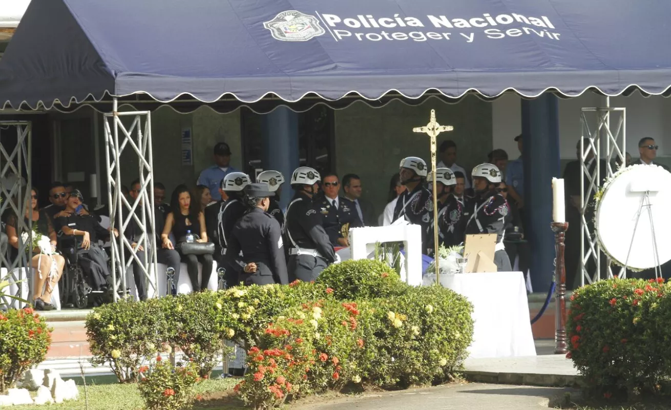 Homenaje póstumo al subteniente, post mortem, Nelson Guerra