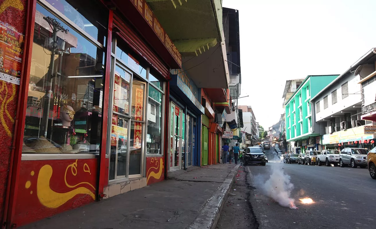 El gallo se toma los barrios de Panamá