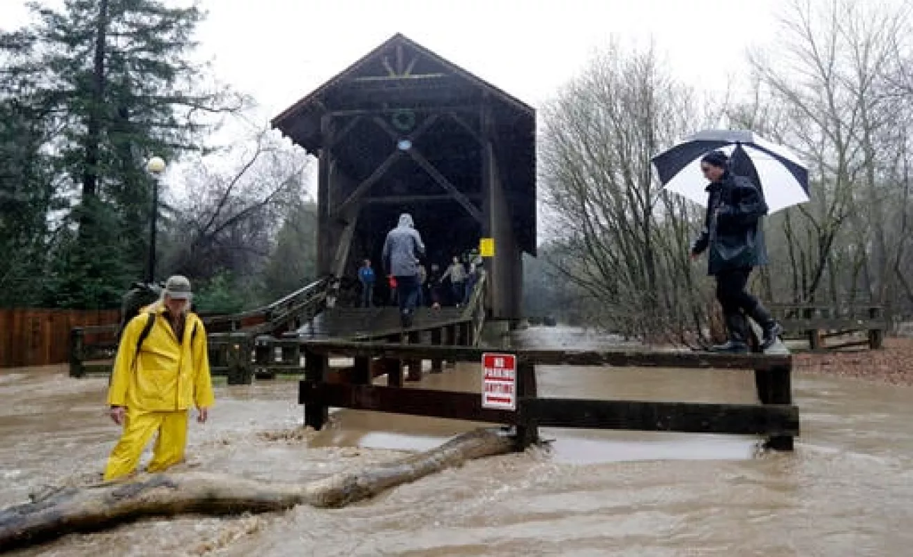 #GaleriaCri California sumergida bajo el agua
