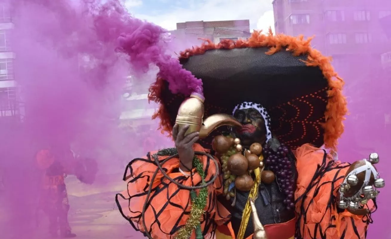 #GaleriaCri Desfile folclórico del carnaval en Bolivia