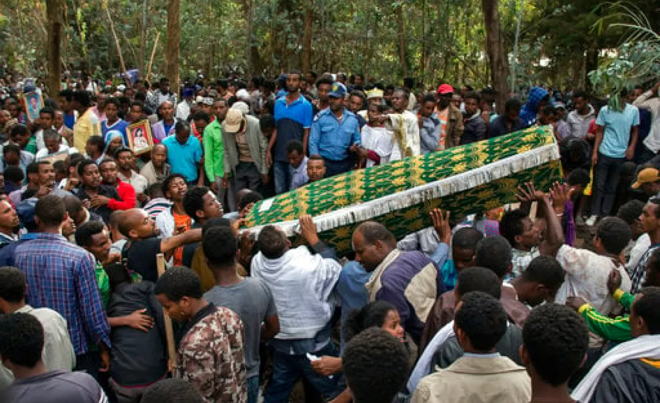 #GaleriaCri Etiopía está de luto por la muerte de más de 100 personas aplastadas por desechos en un vertedero