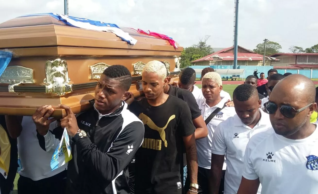 Amílcar Henríquez, dolorosa despedida 