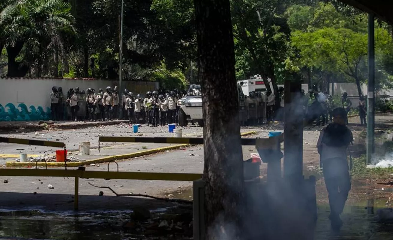#GaleriaCri Violenta represión contra marcha opositora en Caracas