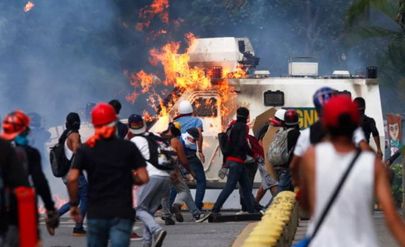 #GaleriaCri Violenta represión contra marcha opositora en Caracas