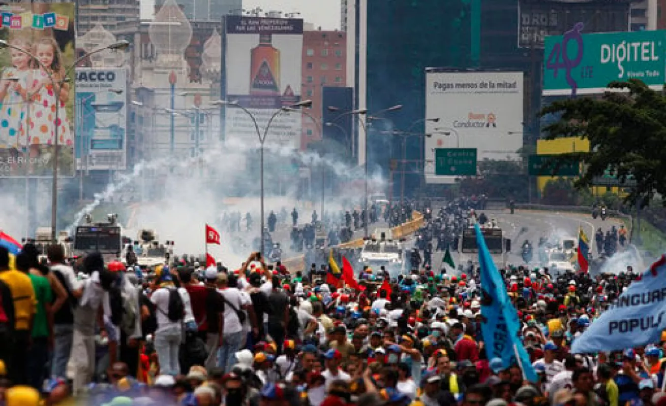 #GaleriaCri Violenta represión contra marcha opositora en Caracas