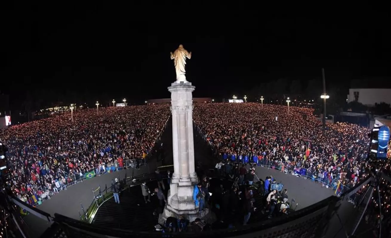 #GaleriaCri Procesión de velas en el Santuario de Fátima