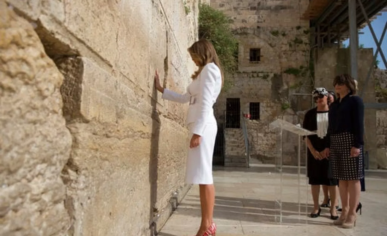 #GaleriaCri  Melania Trump, belleza y elegancia