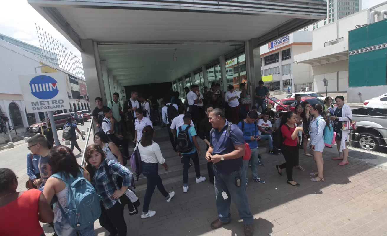 #GaleriaCri Dos horas sin electricidad