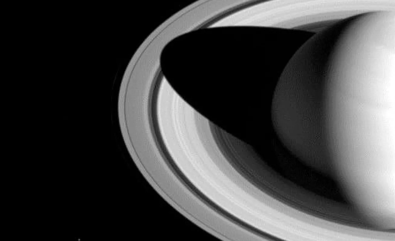 #GaleriaCri Saturno vista a través de la sonda Cassini