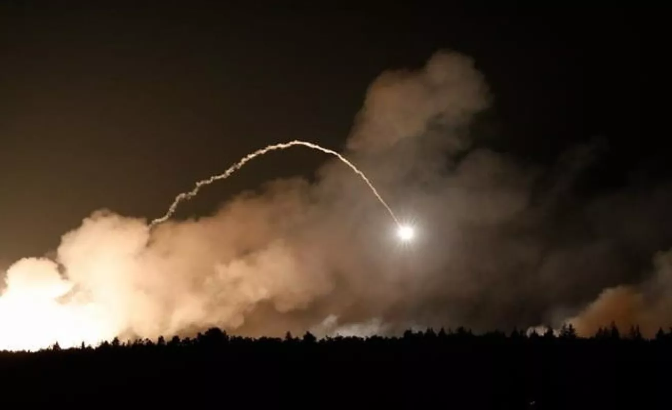 #GaleriaCri Estallido nocturno