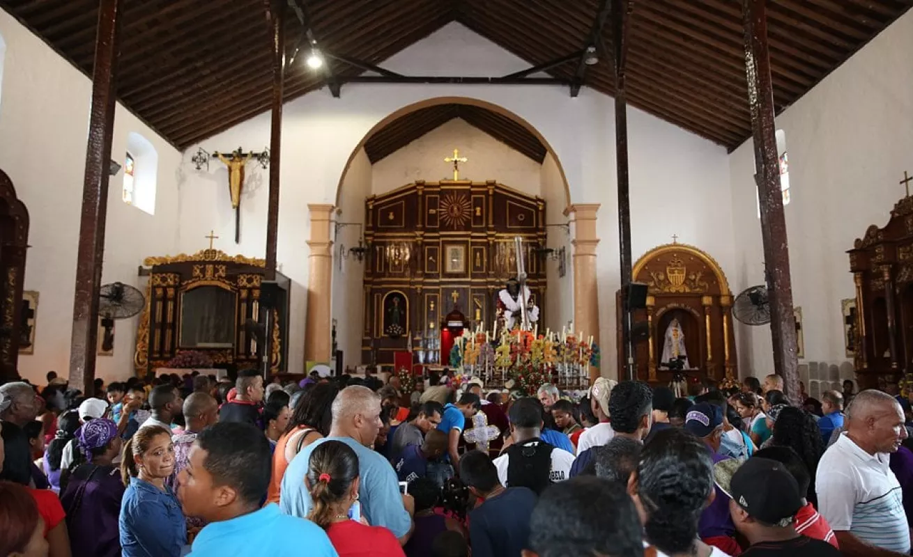 #GaleriaCri Rinden tributo al Cristo Negro de Portobelo