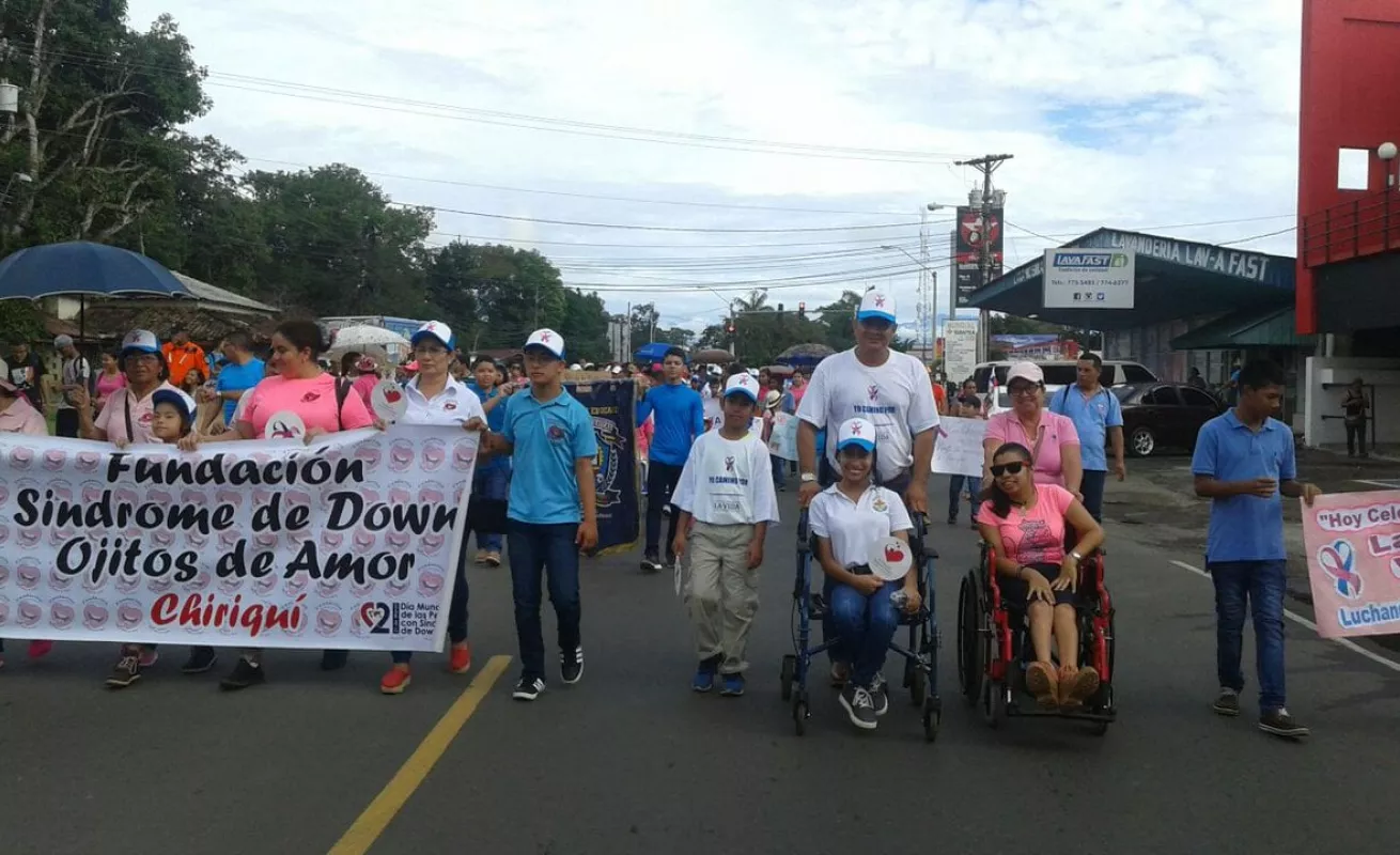 #GaleriaCri Caminata de Luz, celebrando la vida