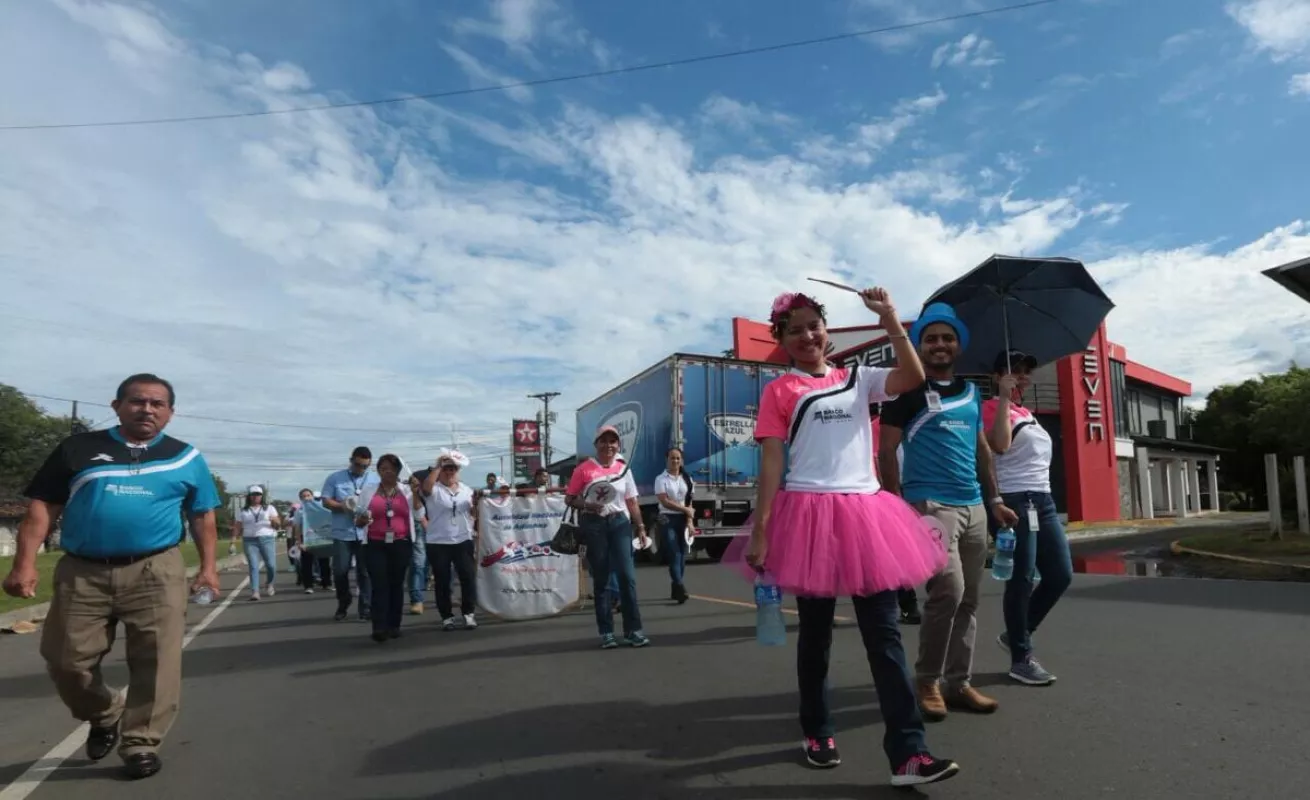 #GaleriaCri Caminata de Luz, celebrando la vida