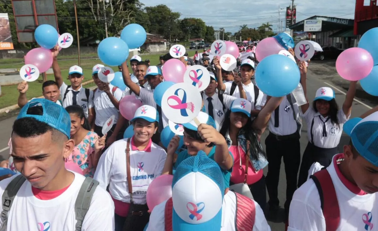 #GaleriaCri Caminata de Luz, celebrando la vida