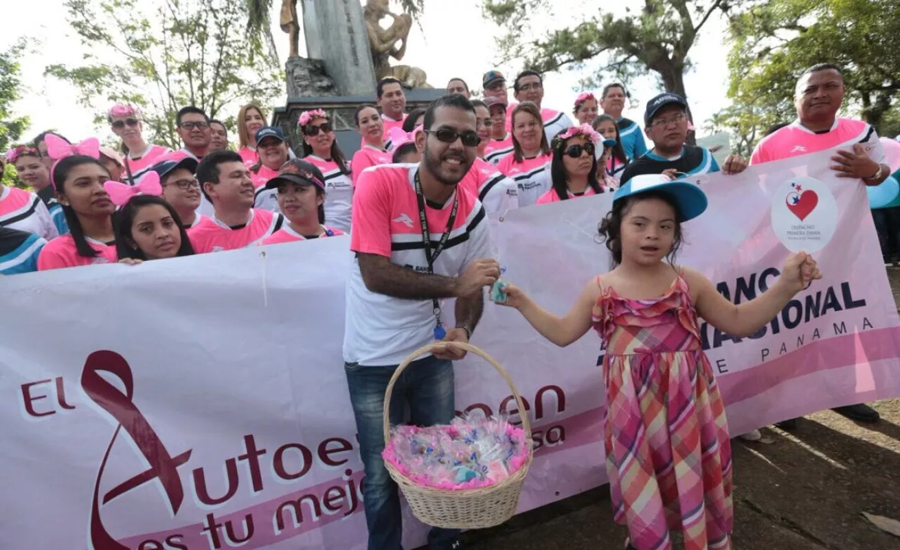 #GaleriaCri Caminata de Luz, celebrando la vida