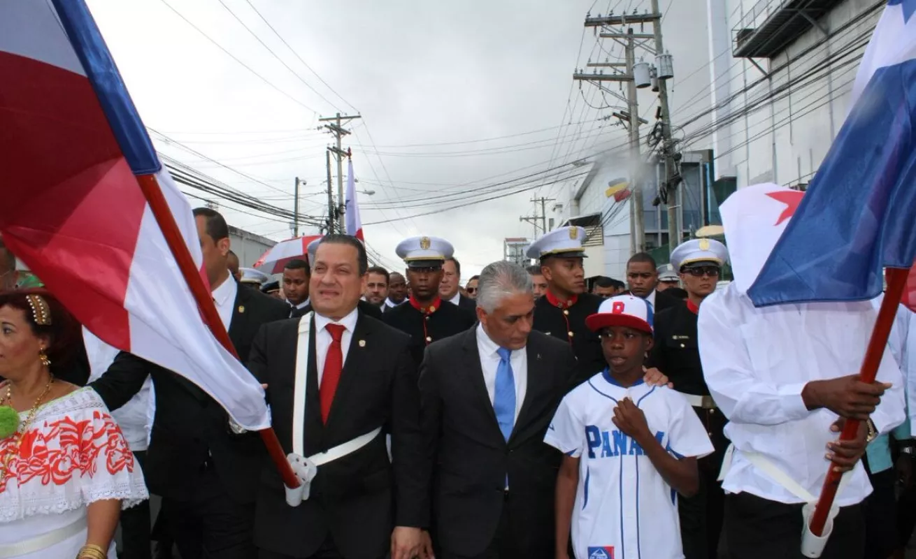 #GaleriaCri Colón celebró este 5 de Noviembre los 114 años de vida republicana