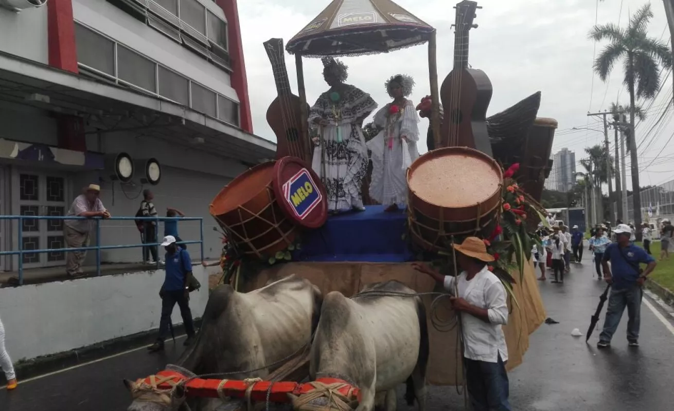 #GaleríaCri Desfile cívico-folclórico en Juan Díaz
