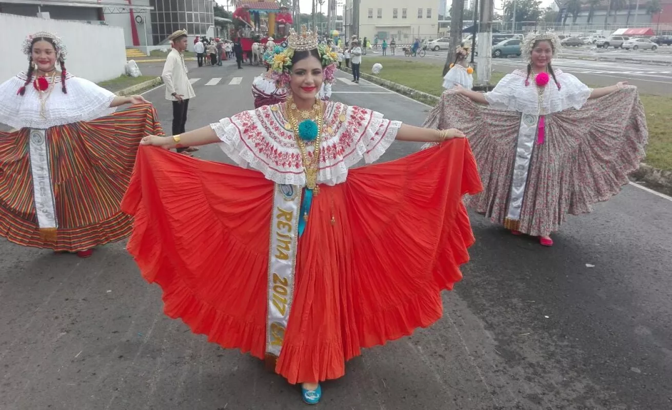 #GaleríaCri Desfile cívico-folclórico en Juan Díaz