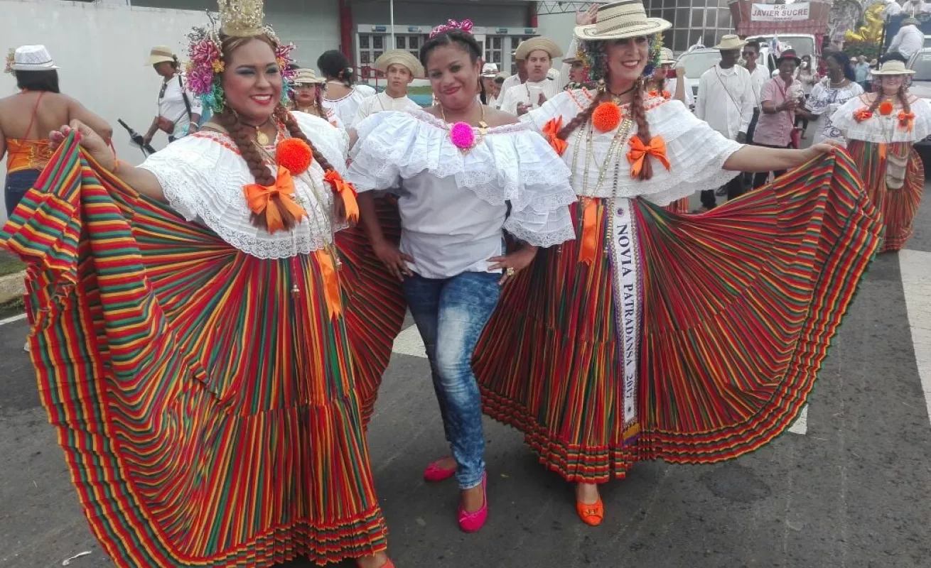 #GaleríaCri Desfile cívico-folclórico en Juan Díaz